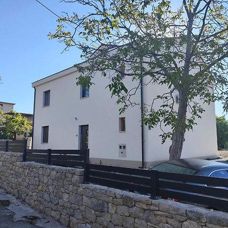 Apartments Grape Пировац Екстериор снимка
