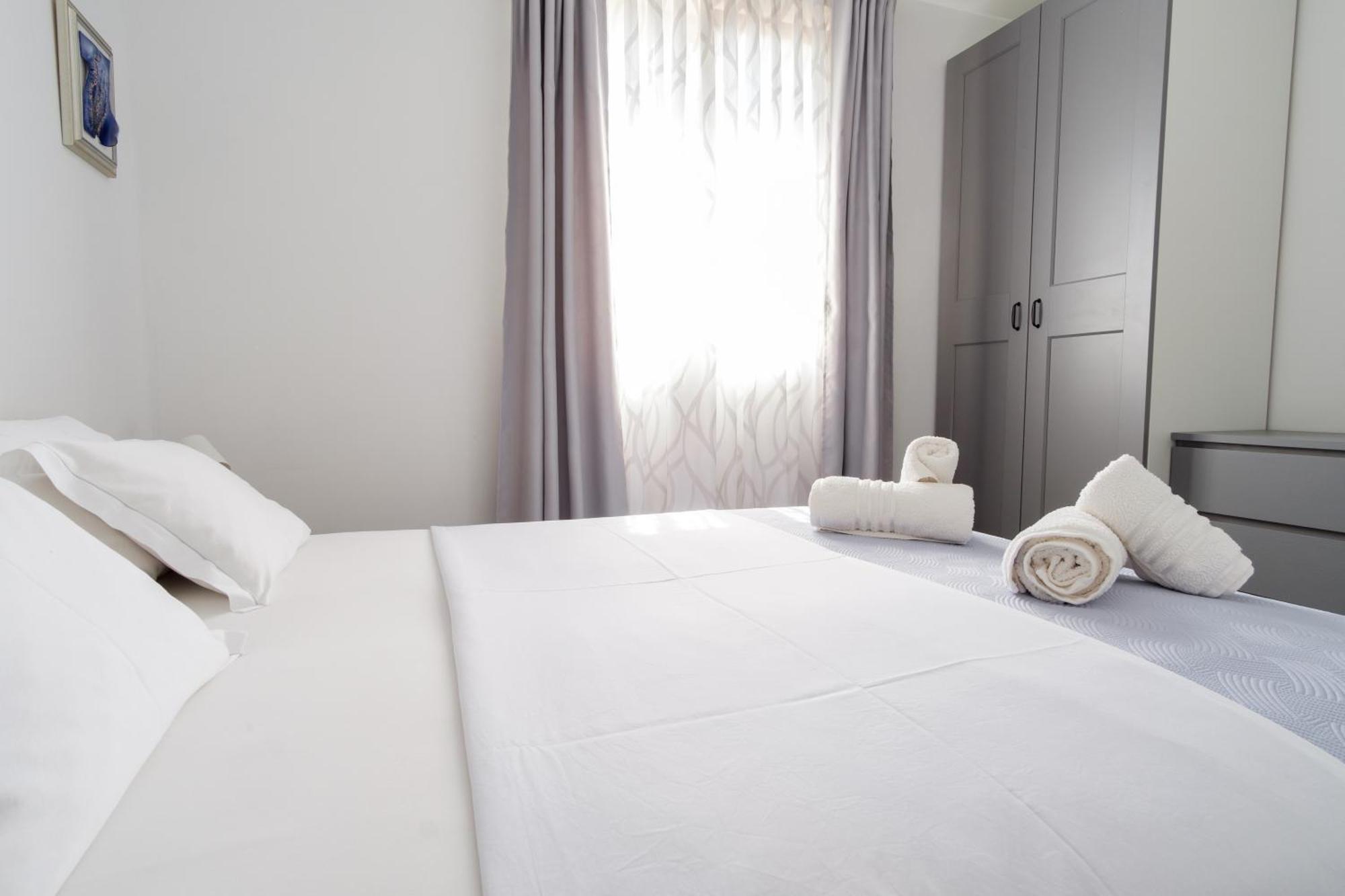 Apartments Grape Пировац Екстериор снимка